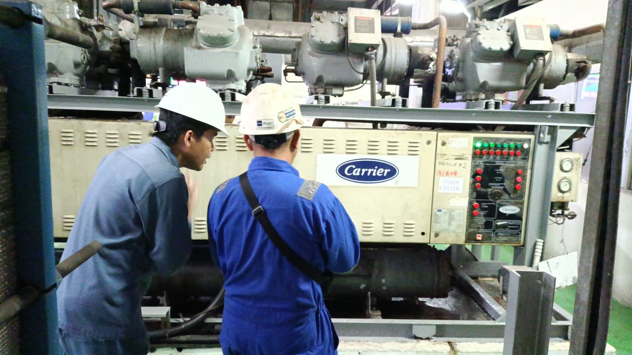 inspection of the chiller system Photo